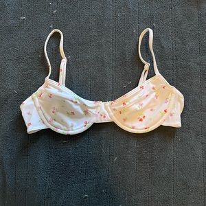 Kendall & Kylie floral bikini top size xs $10
